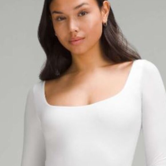 ✨NWT✨ Lulu's Square-Neck Long Sleeve Bodysuit - Picture 3 of 10